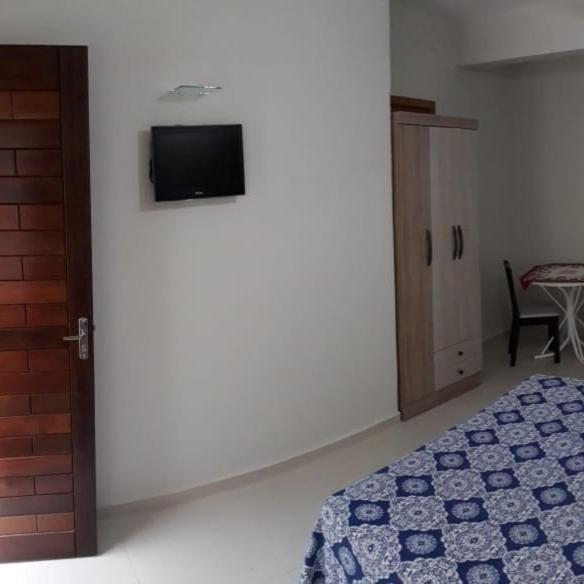 Quarto Completo E Cafe Da Manha Em Bombinhas Bed & Breakfast Luaran gambar